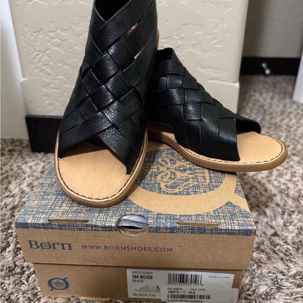 Born Black and Tan Woven Sandals, size 7, New in box